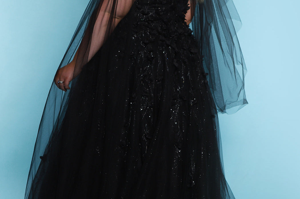 Sydney's Closet SC5315 Black. Detachable tulle scarves, Detachable spaghetti straps, Ball gown silhouette, Off-the-shoulder strap with elastic band, Detachable tulle scarves, Sweetheart neckline, Full ball gown skirt, Long invisible center back zipper, Chiffon 3D flowers on glitter net over sparkle tulle.