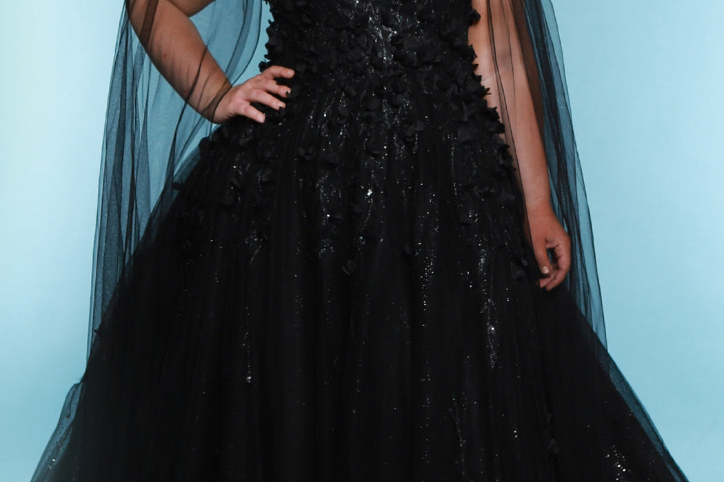 Sydney's Closet SC5315 Black. Detachable tulle scarves, Detachable spaghetti straps, Ball gown silhouette, Off-the-shoulder strap with elastic band, Detachable tulle scarves, Sweetheart neckline, Full ball gown skirt, Long invisible center back zipper, Chiffon 3D flowers on glitter net over sparkle tulle.