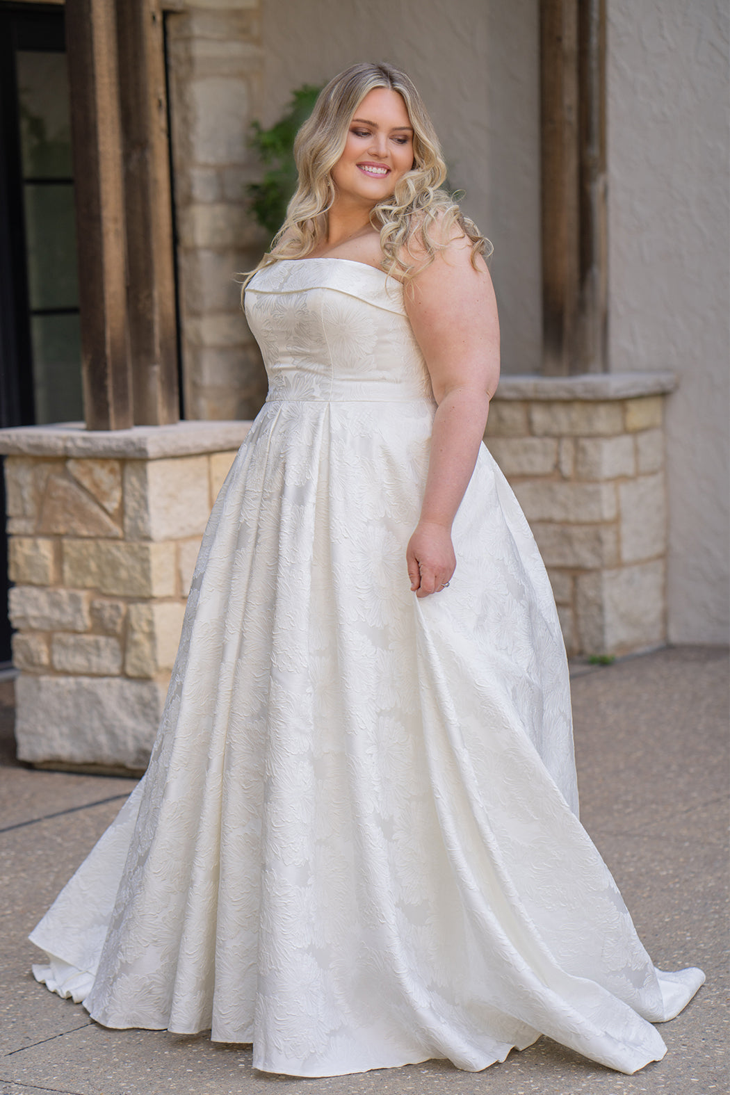 plus size ruched wedding dress Sheath Long Beaded Sweetheart Chiffon Plus Size Wedding Dress With Criss Cross And Draping