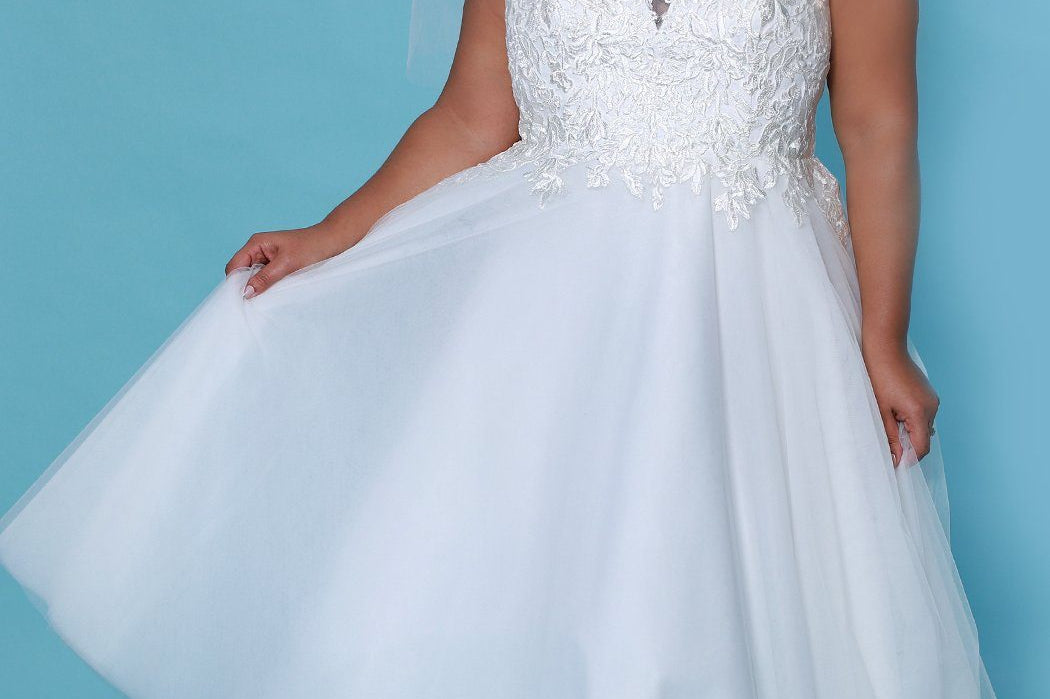SC5263 Daisy Wedding Dress by Sydney's Closet, A line short wedding dress with tulle skirt and appliques on the bodice, straps and zipper back, available in ivory