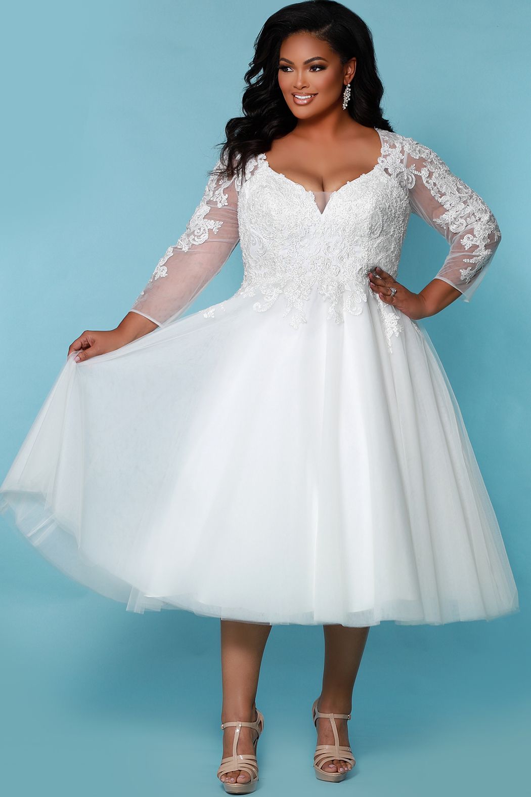 Plus Size Knee Length Wedding Dress Tea Length Floral Lace