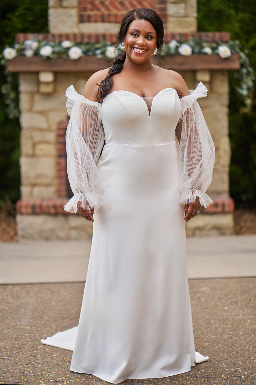 Plus-Size Wedding Dresses & Gowns with Sleeves