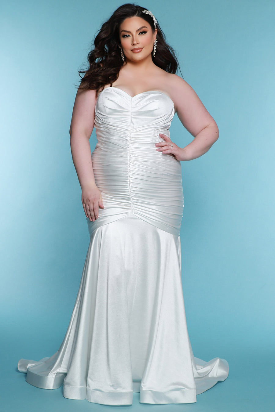 Mid-Size Curvy Wedding Gowns