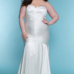 Sydney's Closet SC5319 White. Sweetheart neckline, mermaid/fitted silhouette, ruched to a middle seam, horsehair hem, center back zipper, fully ruched front and back to mid thigh.
