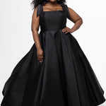 Sydney's Closet style SC7444 in black

A-line silhouette, square neckline with wide straps and detachable bows at high point of shoulder. Natural waistline, full A-line skirt with pockets and crinoline. 