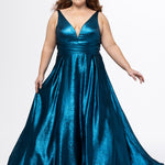 Sydney's Closet Style SC7453 in Electric Blue

Plus Size A-line prom dress in metallic shimmer knit fabric, V-neckline with nude mesh insert, bra-friendly straps, pleated bodice, natural waisltine, A-line skirt with box pleats, pockets and a horsehair hem.