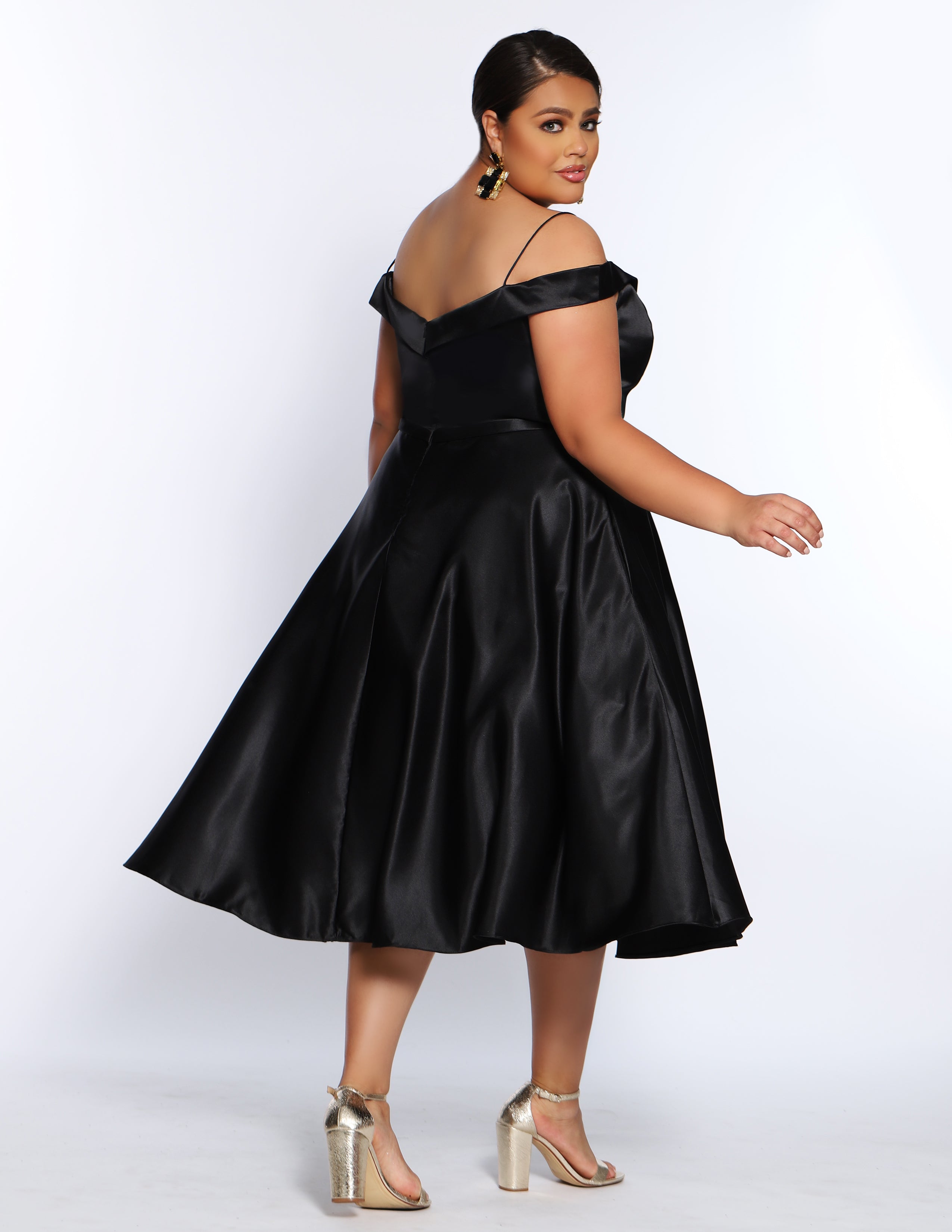 CE2011 plus size little black dress by Sydney's Closet sizes 14-32 all satin, pockets, off-the-shoulder straps, perfect for holiday parties, homecoming, new years and bridesmaid