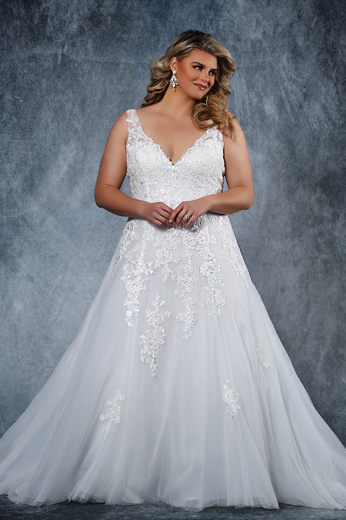 Michelle Bridal for Sydney's Closet MB2219 A-Line Silhouette Strapless Optional Straps Covered in Lace to Match Bodice Sweetheart Neckline Beaded