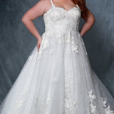 Michelle Bridal MB2205 Plus Size A-Line wedding dress with a sweetheart neckline, lace bodice, and tulle skirt with lace details on bottom of skirt. 