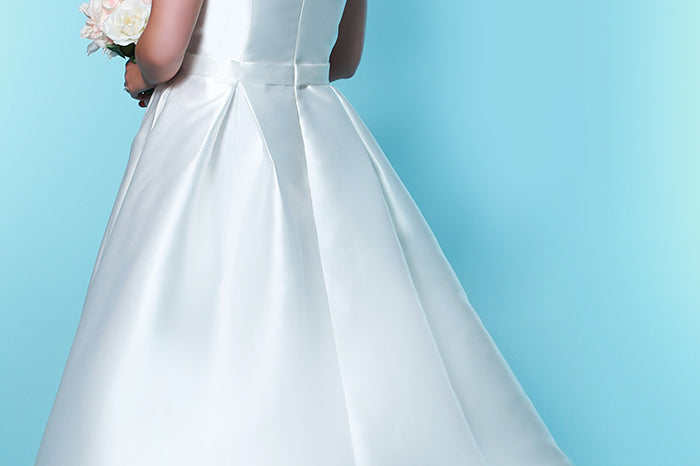 Plus Size Jasmine Modern Lace A-Line Wedding Dress – Sydney's Closet
