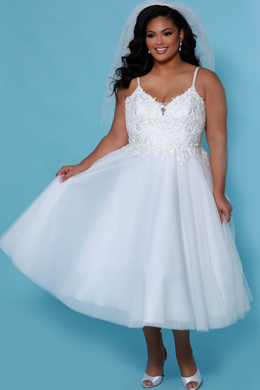 SC5263 Daisy Wedding Dress by Sydney's Closet, A line short wedding dress with tulle skirt and appliques on the bodice, straps and zipper back, available in ivory